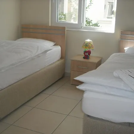 Appartement Gorgeous 2 Bed Private Ground Floor Side